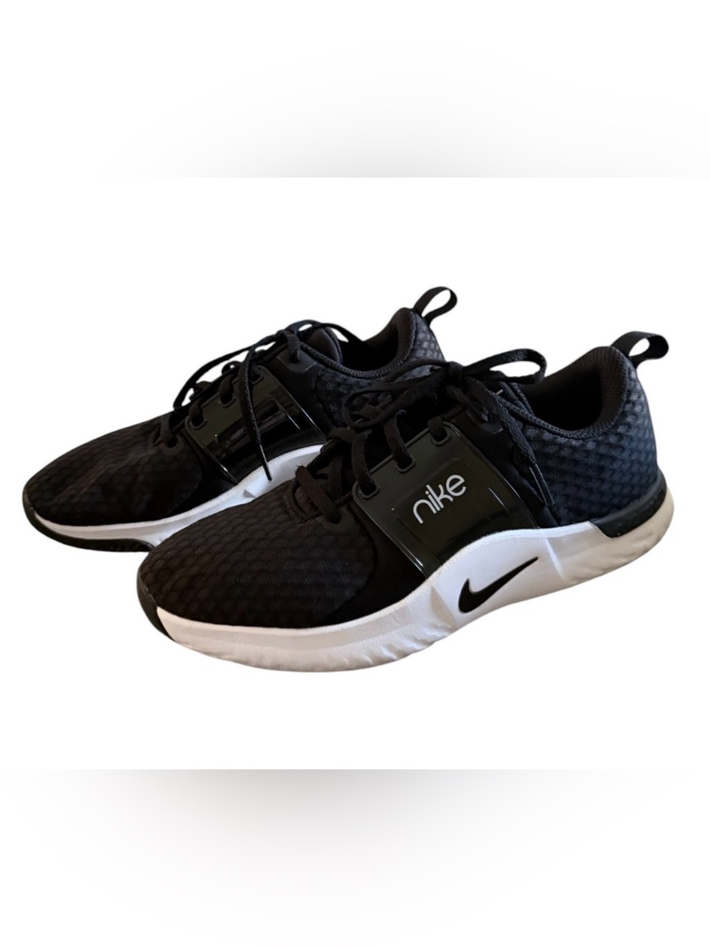 Nike Renew In-Season TR 10 women’s 7.5 black & white training shoes (CK2576-001)